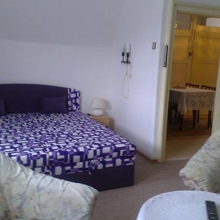 Ferienwohnung Byt - Apartman Větřní Exterior foto