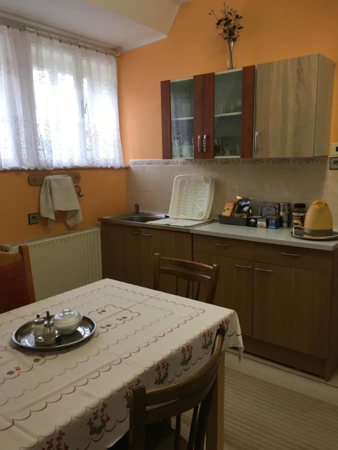 Ferienwohnung Byt - Apartman Větřní Exterior foto